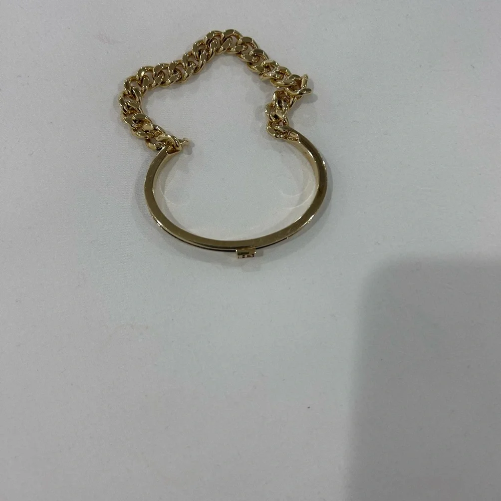 💰PRICE ⬇️•HENRI BENDEL New York • Gold Bangle w/ Chain Attached • - Picture 10 of 10